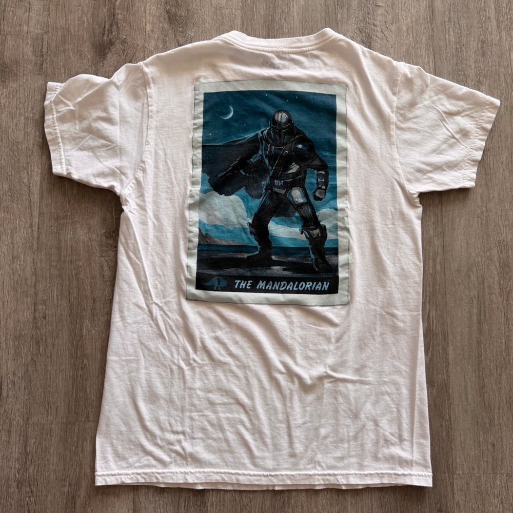Element Star Wars The Mandalorian Graphic T-Shirt Mens Small White Short Sleeve